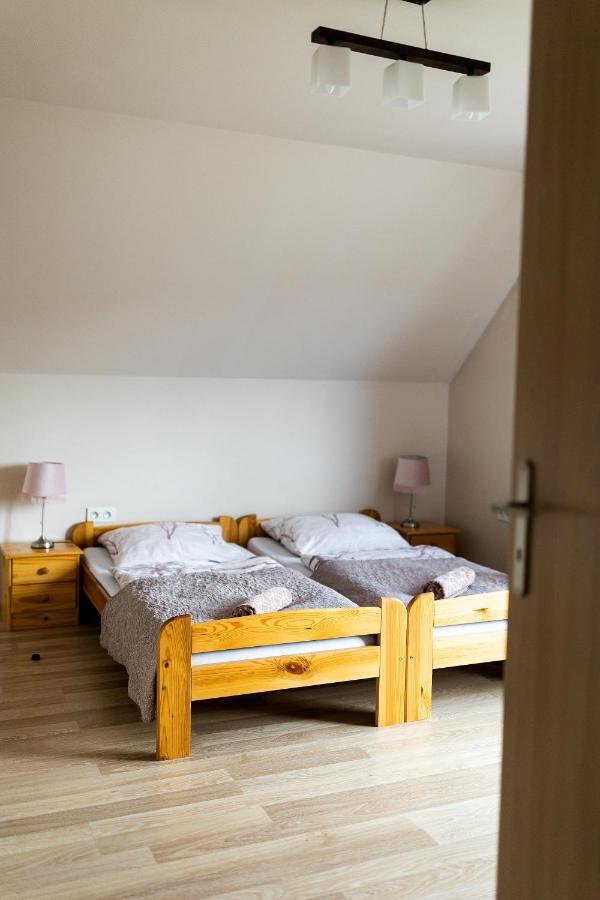 Rodzinny Apartament Folker Венгерска Гурка Екстериор снимка